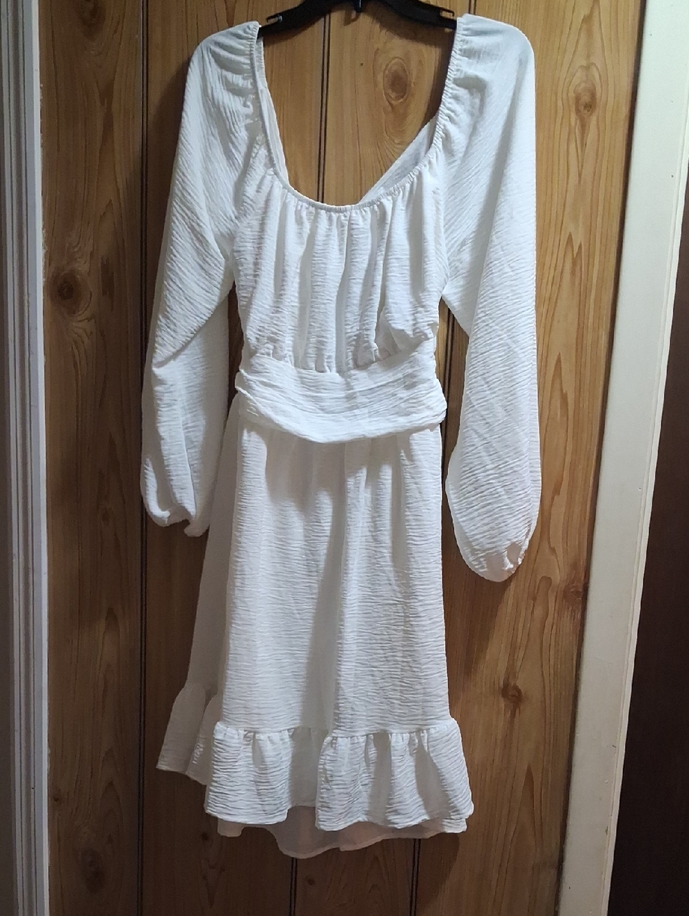 Backless White Long-Sleeve Ruffle Hem Dress
